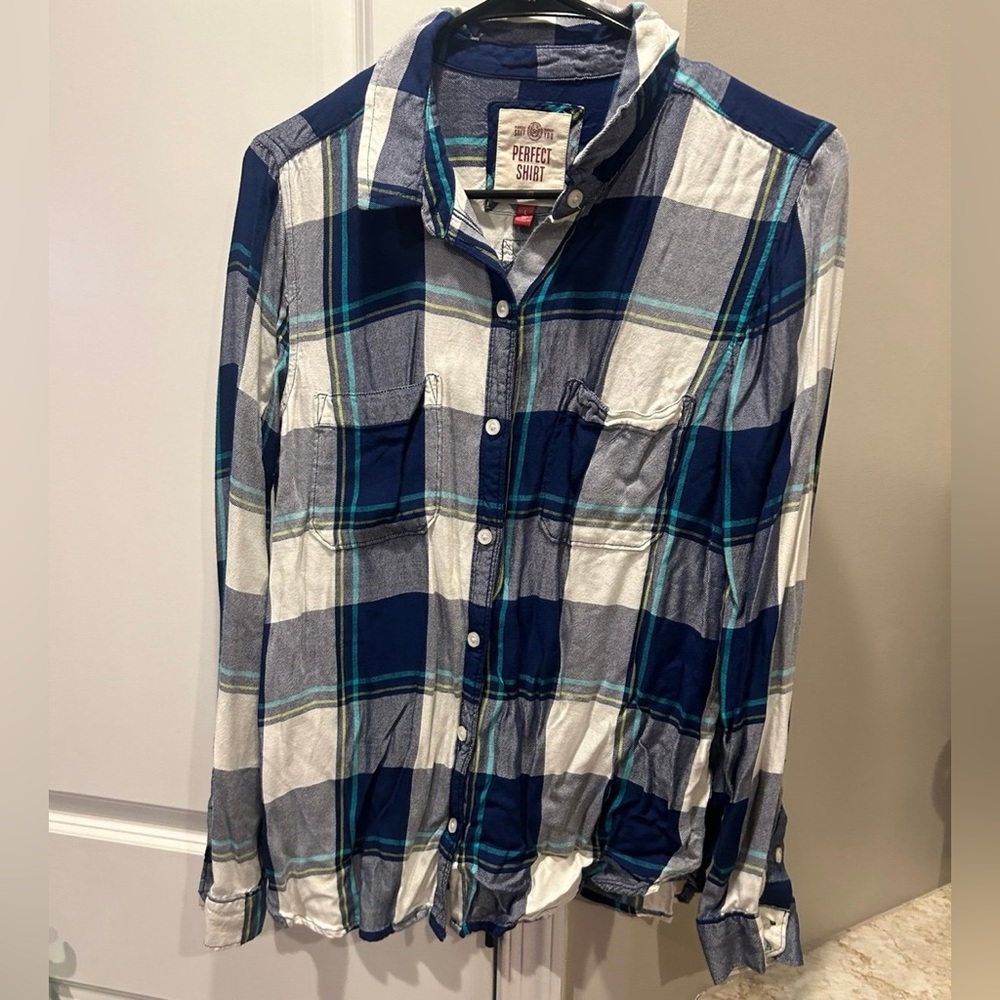 Women’s SO Plaid Shirt Large Juniors Blue